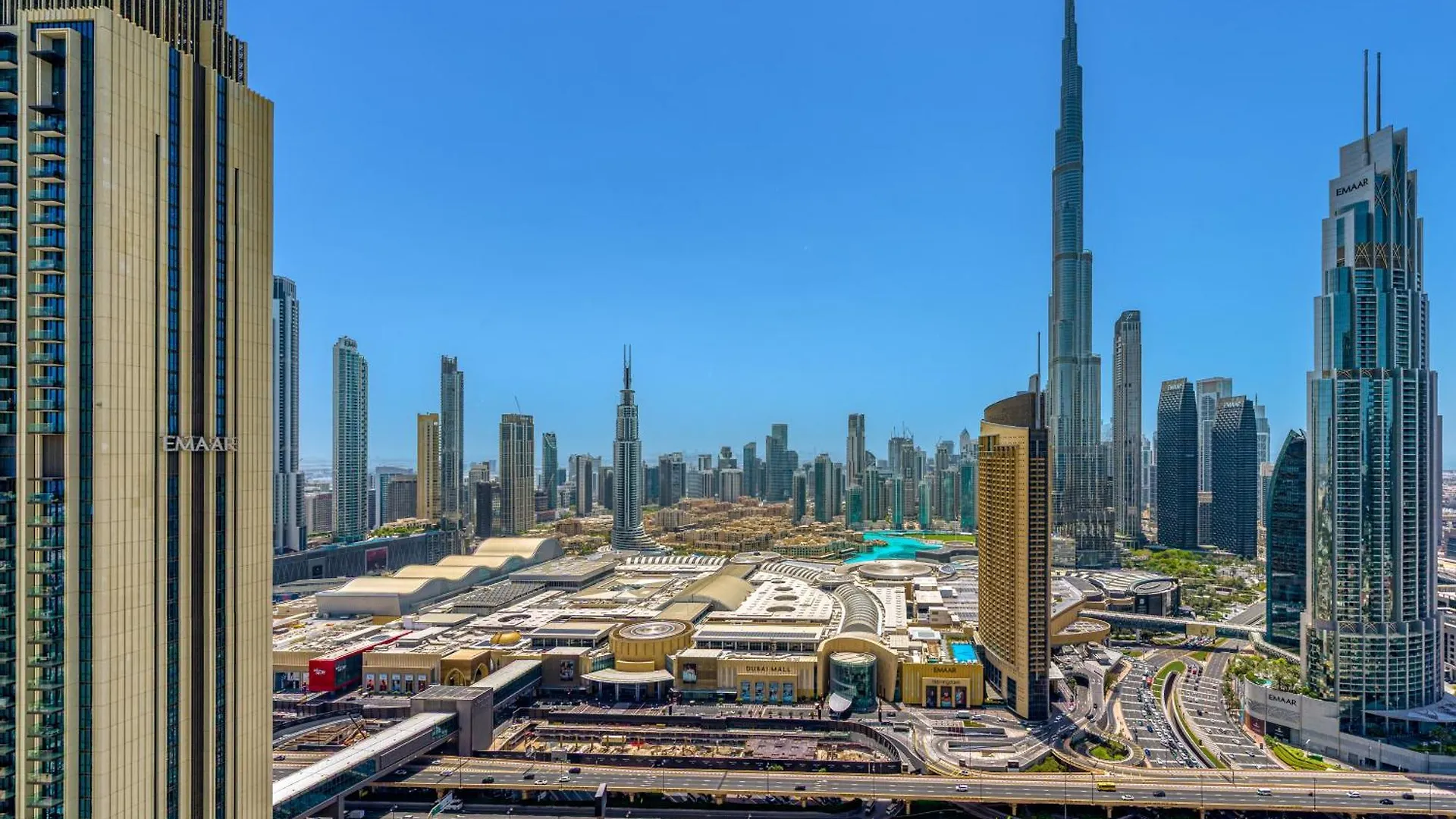 Dubai Mall Connection - Burj Views - Turf Balcony