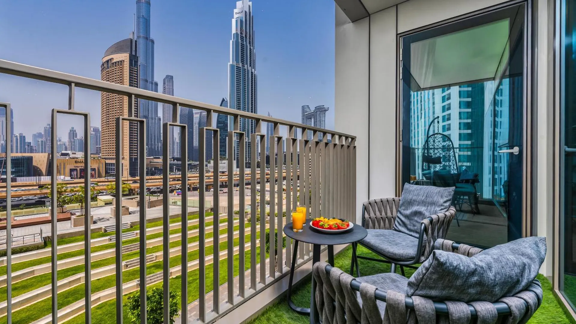 Dubai Mall Connection - Burj Views - Turf Balcony United Arab Emirates