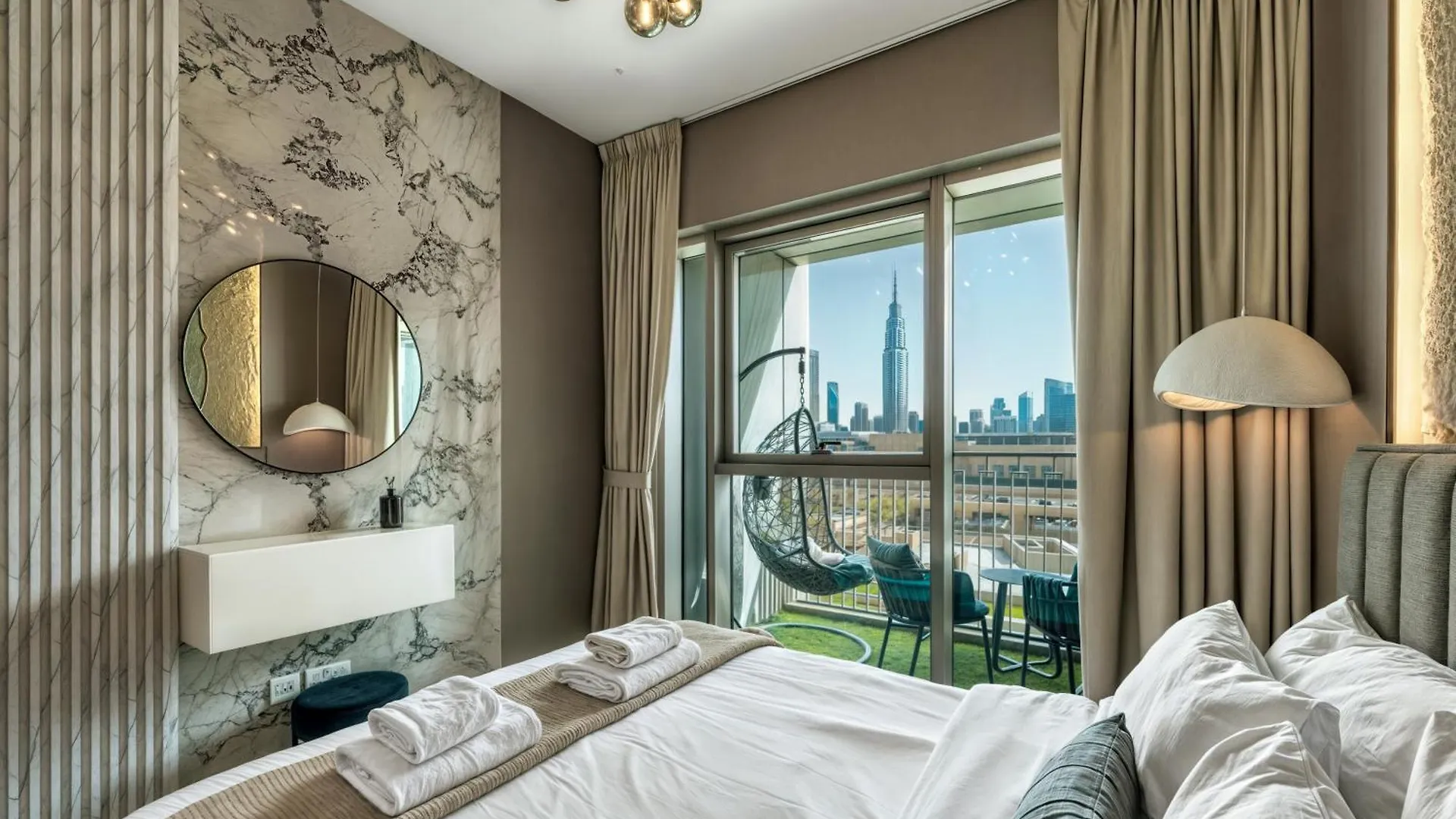 Dubai Mall Connection - Burj Views - Turf Balcony Apartment